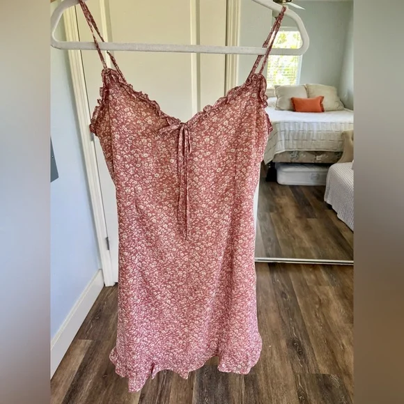 urban outfitters pink floral mini dress - Picture 2 of 6